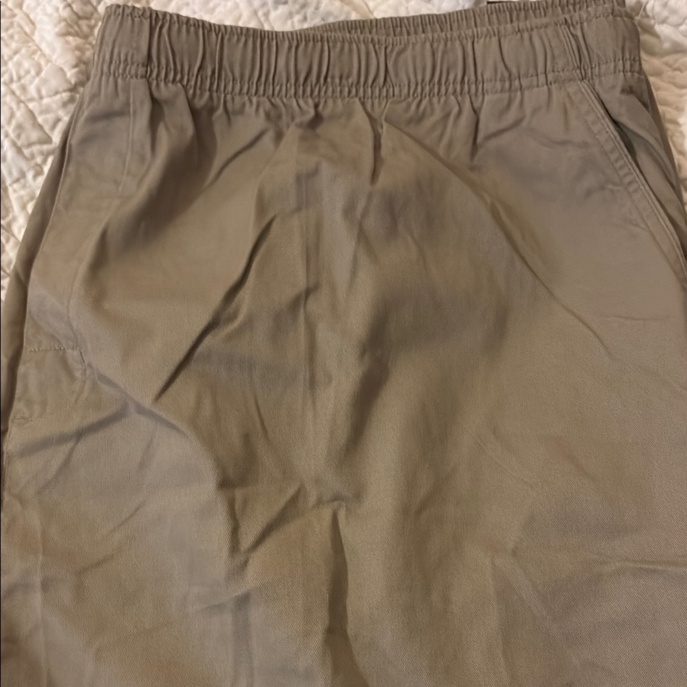 NWT Men's Tan Shorts w/Pockets